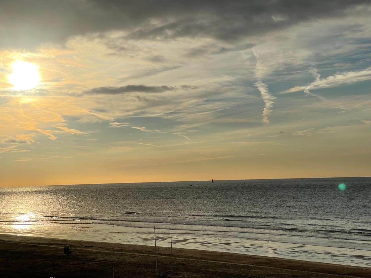 Luxe App - Zeedijk Mariakerke - Prachtig Zeezicht Apartamento Ostend Exterior foto